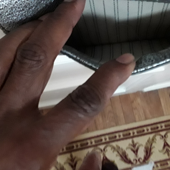 Crossbody - Picture 4 of 8